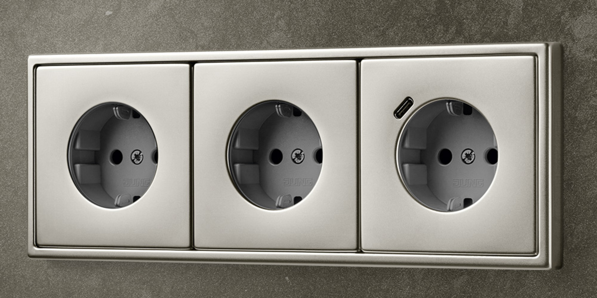 SCHUKO® Steckdosen mit USB bei Elektroanlagen Uwe Thiess in Wolfratshausen
